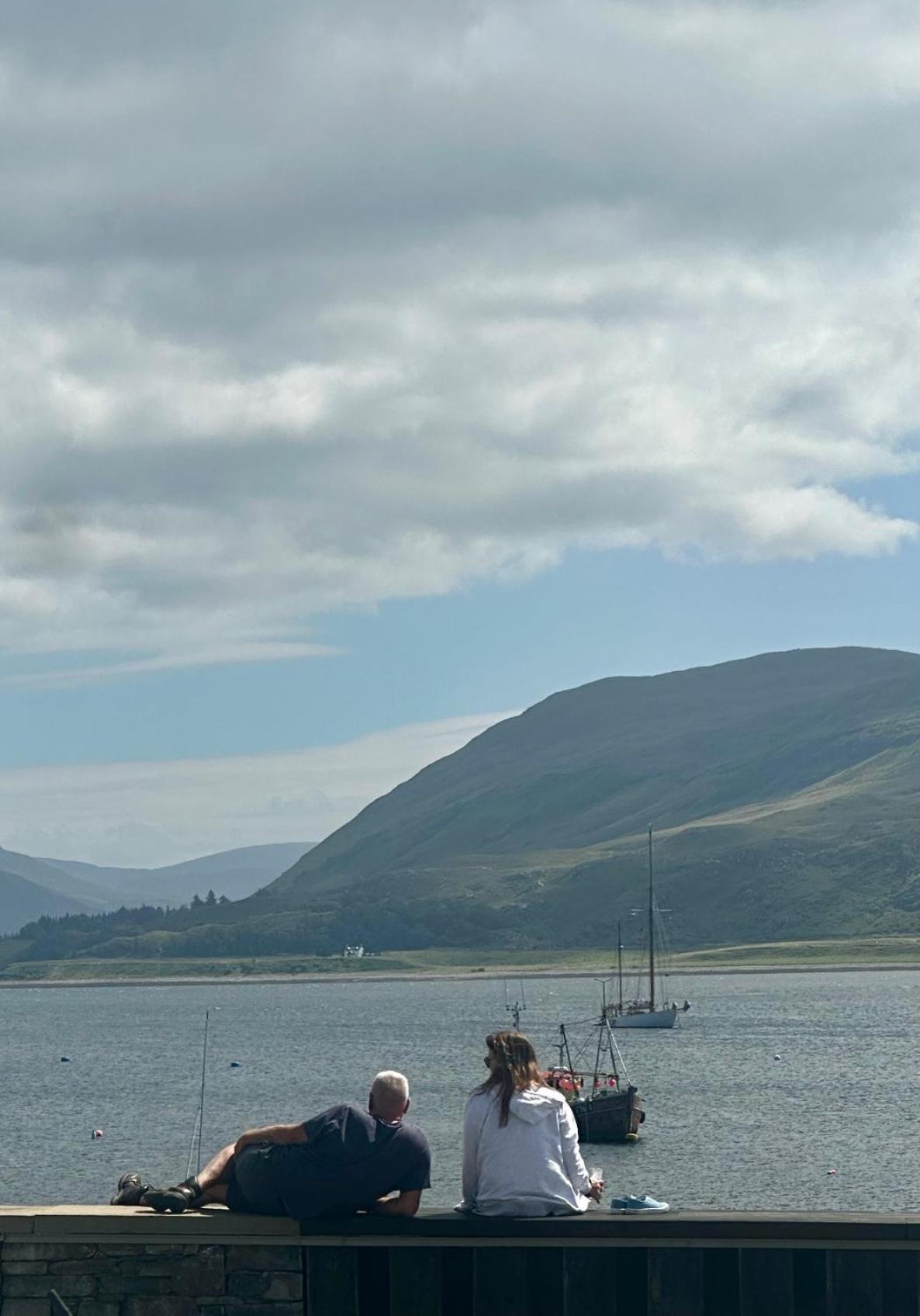 The Ferry Boat Inn Ullapool Exterior foto